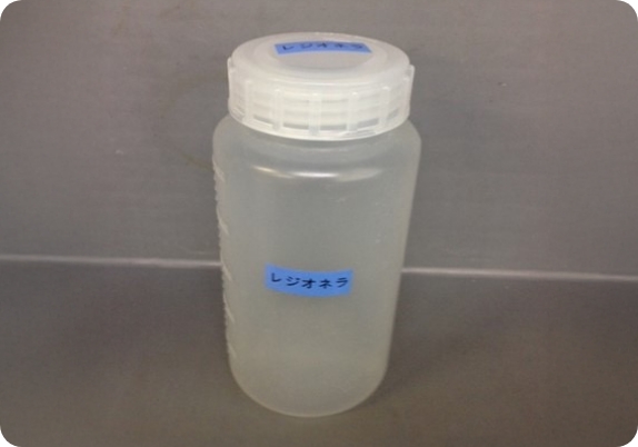 500mL ポリビン（半透明・シール有）の採水手順